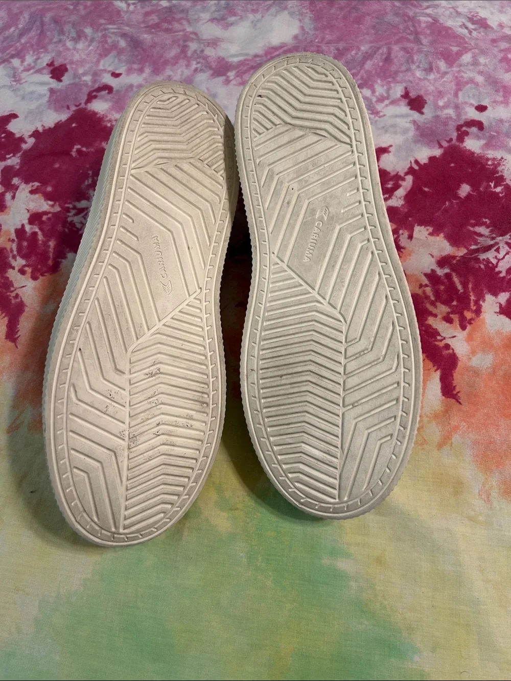 Cariuma sneakers rose color women 9.5